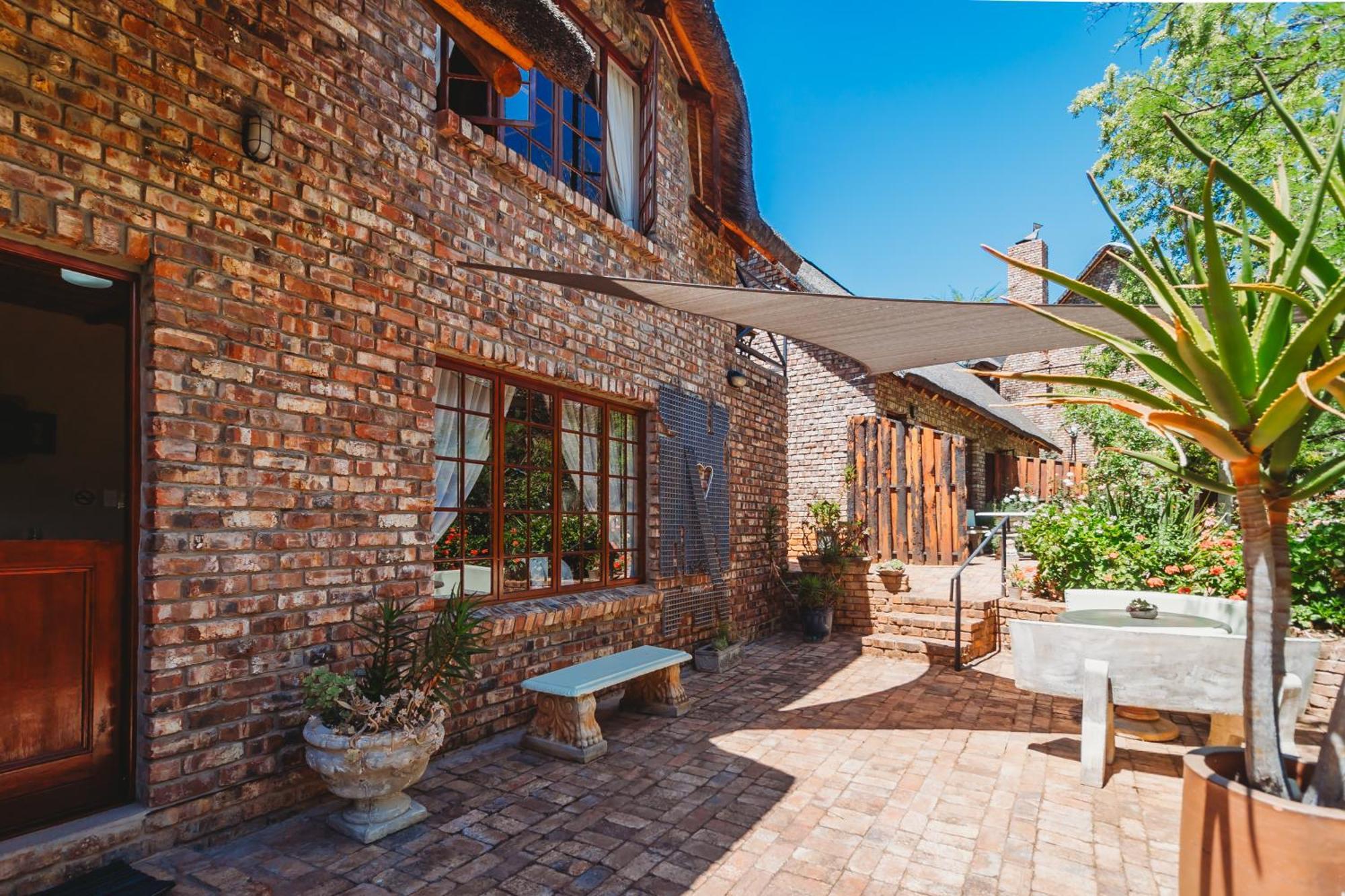 De Poort Country Lodge Оудсхорн Экстерьер фото