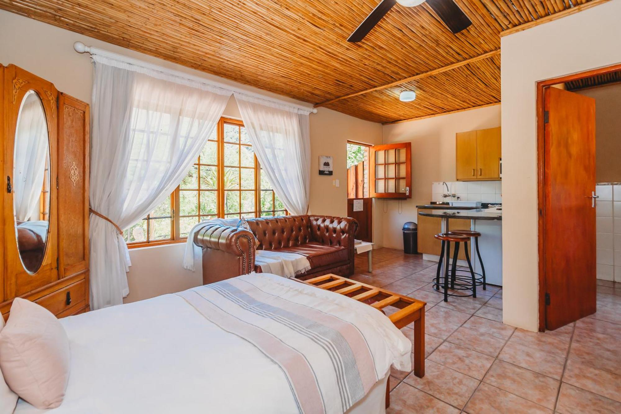 De Poort Country Lodge Оудсхорн Экстерьер фото